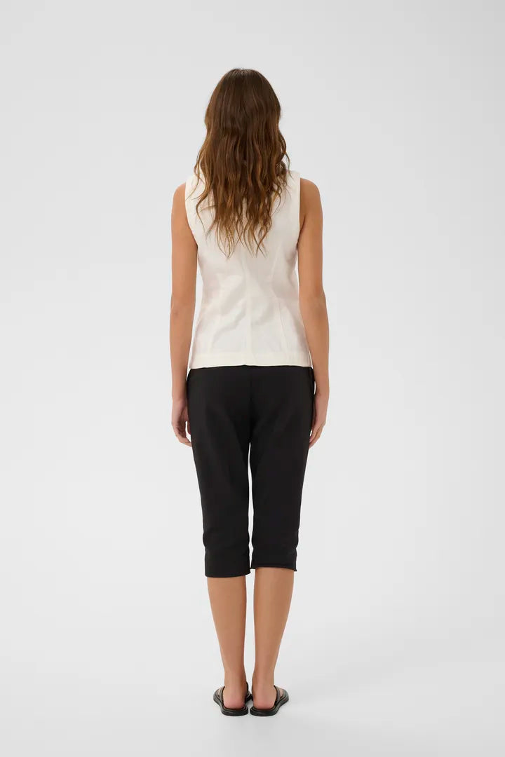 Elly Vest