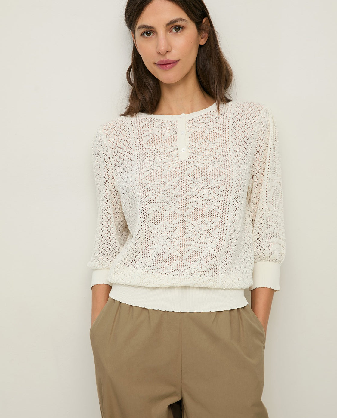 Round Neck Fine Knit Sweater