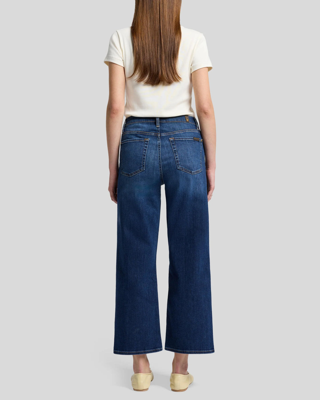 Alexa Cropped - High Wave
