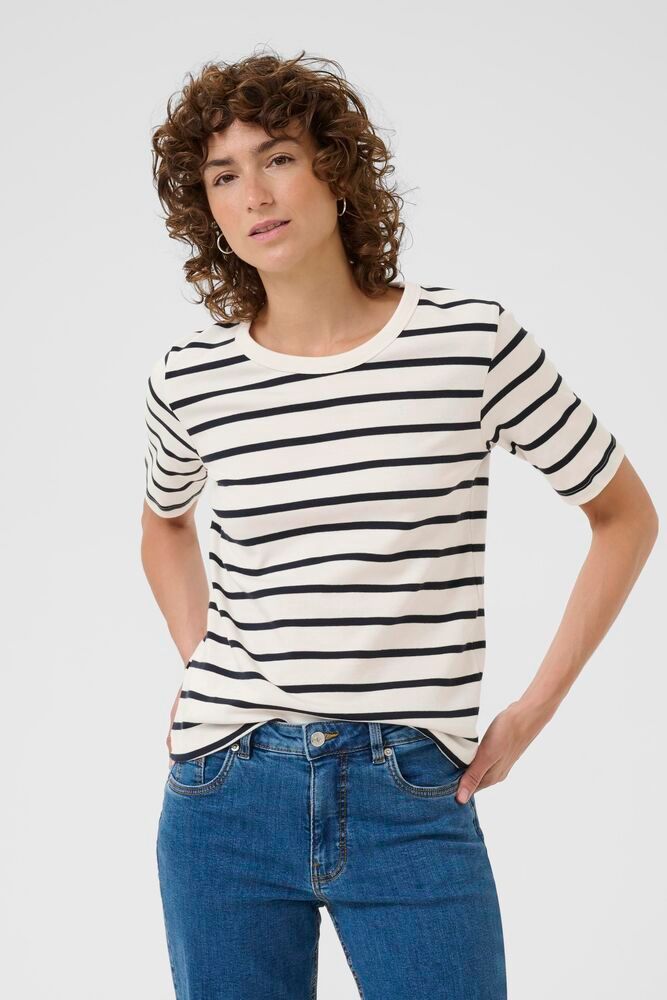 Ratana T-Shirt