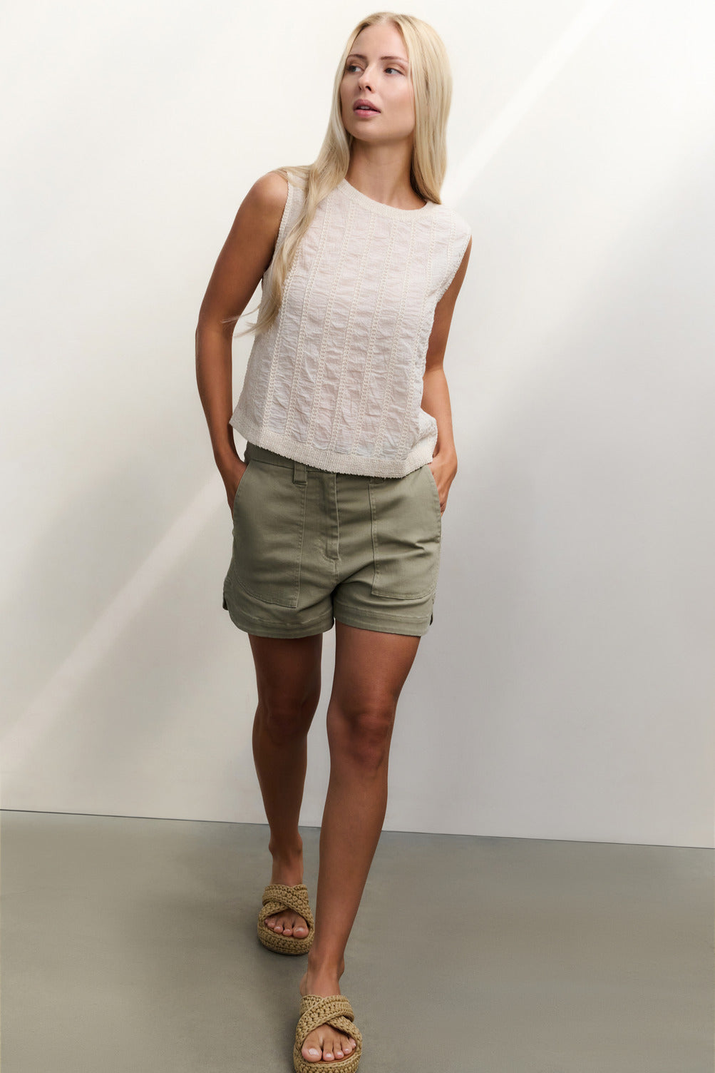Embroidered Sleevless Blouse