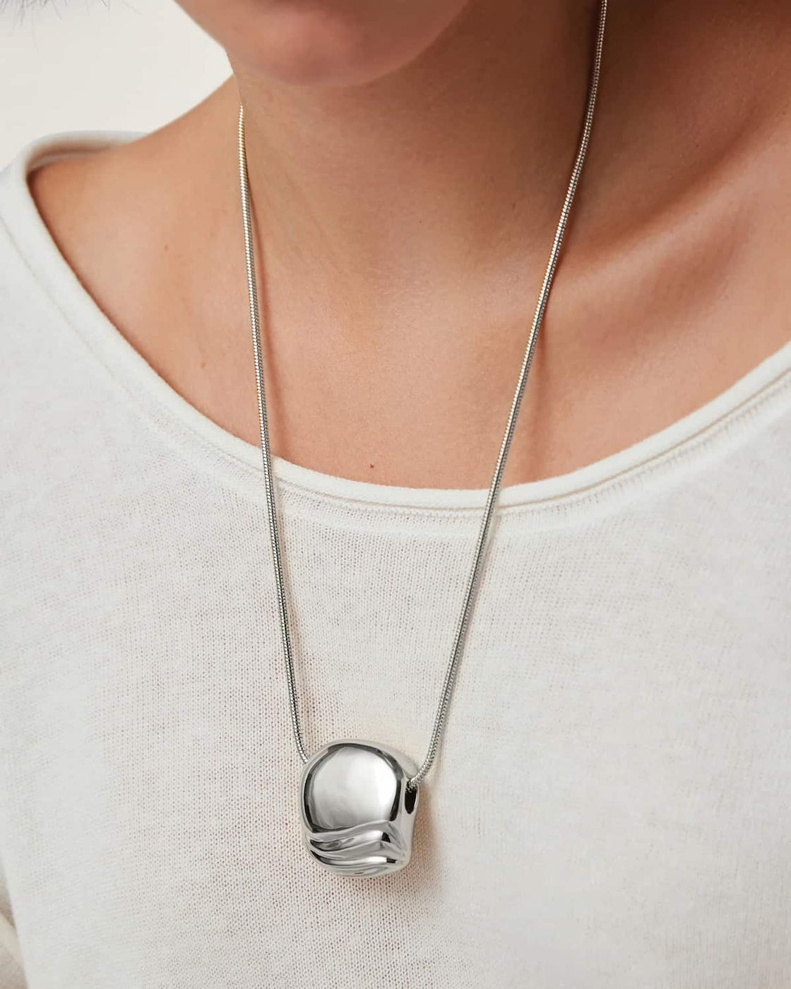 Rue Pendant Necklace