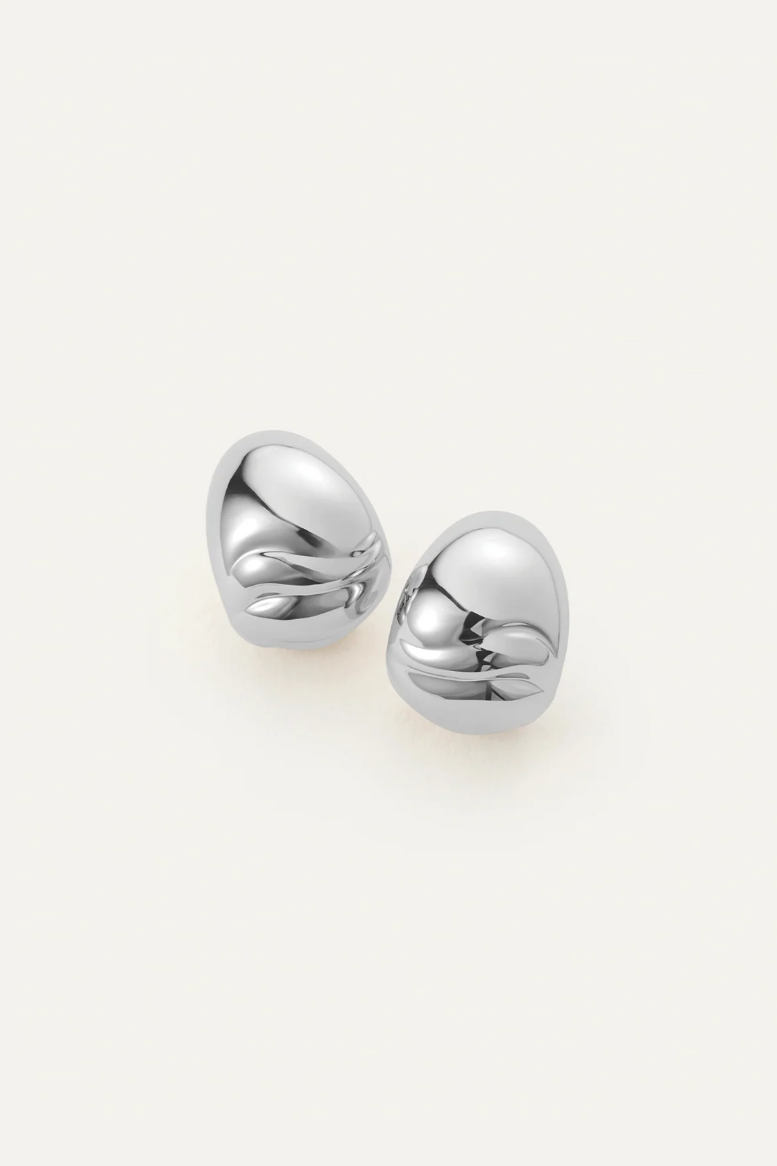 Nelle Hoops
