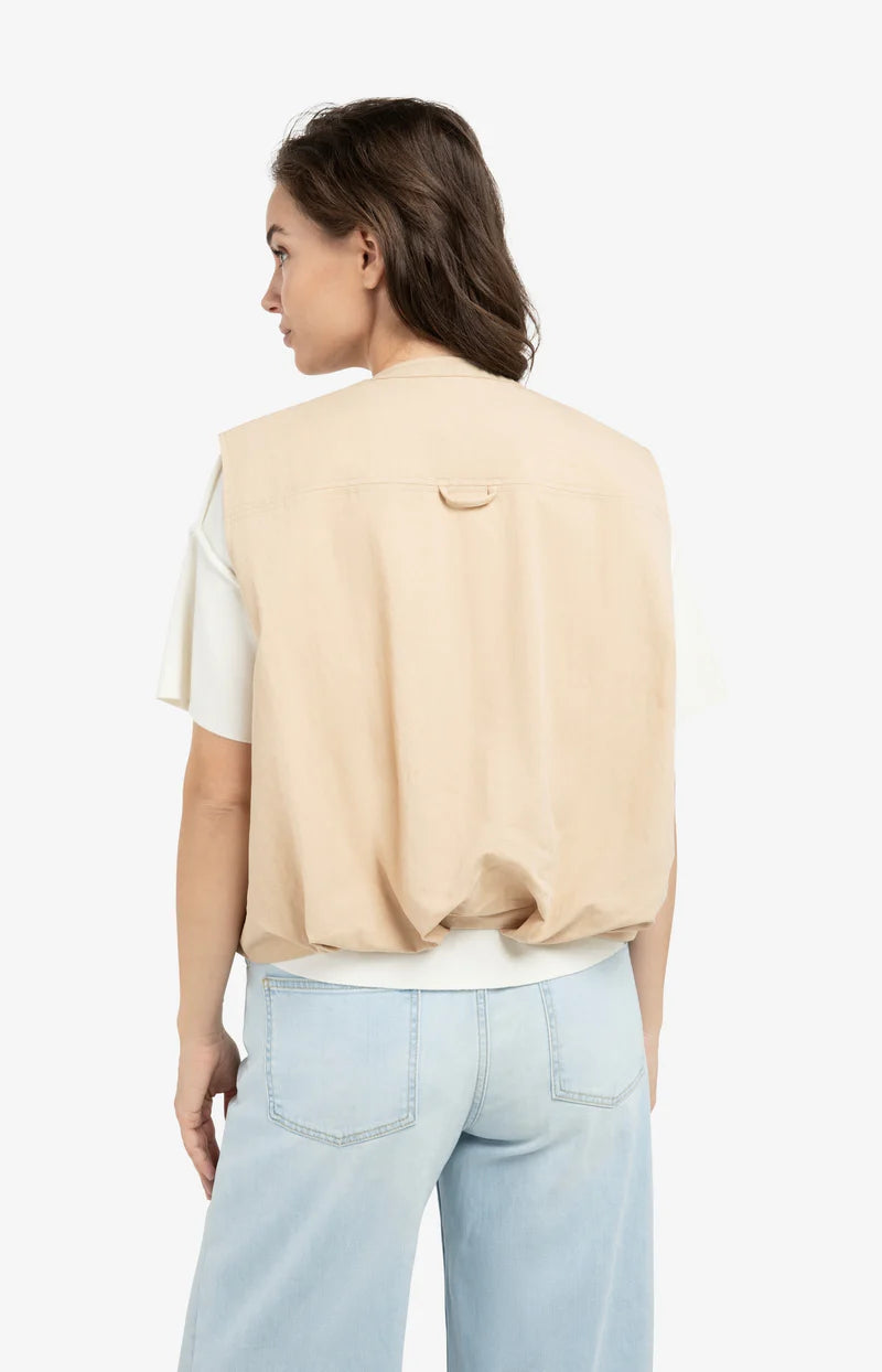 Sleevless Summer Vest